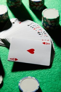 Live table view with dealer and community cards Texas Hold'em Bonus table interface showing dealer and community cards